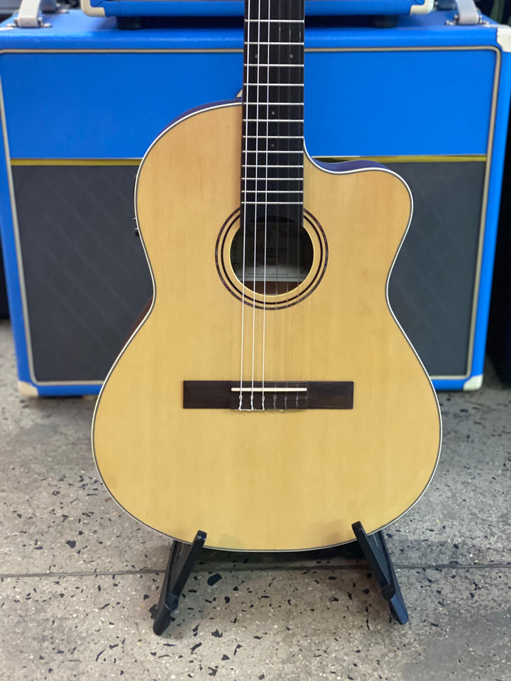 Alvarez RC26HCE Classical - Hybrid Acoustic-Electric Guitar Natural