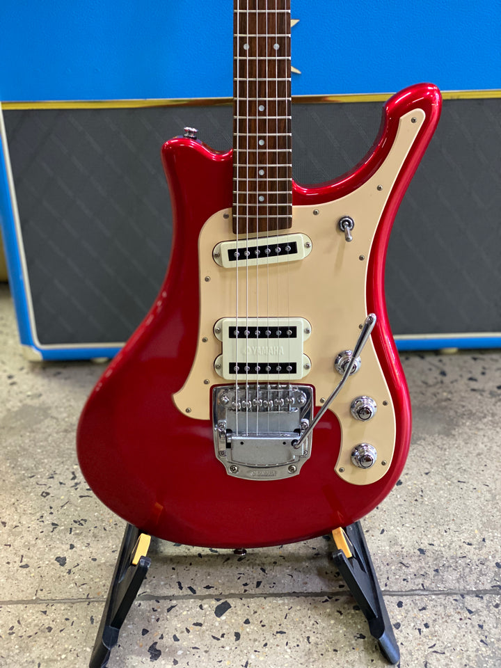 Yamaha SGV-300 Red w/bag ***Pre Loved***