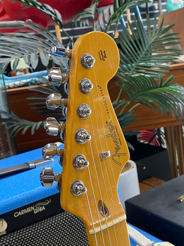 Fender 2023 AM Pro II Stratocaster HSS Maple Fingerboard OLW W/case ***Pre Loved***
