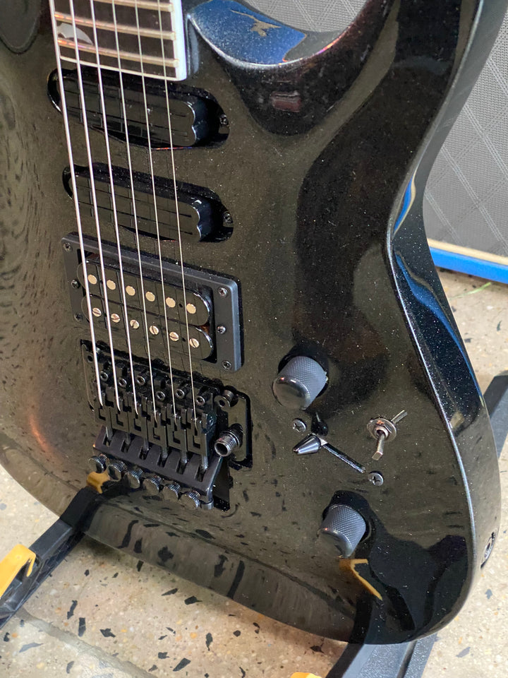 Kramer SM1 Electric w/Gator Case | Maximum Steel ***pre loved***