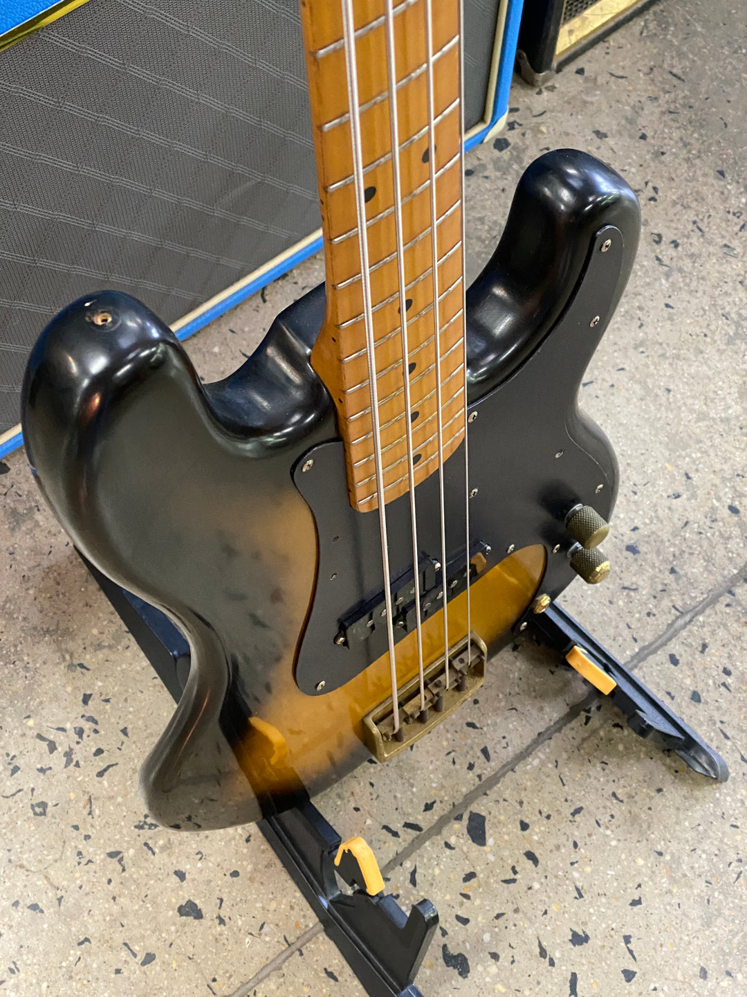 Fernandes P Bass Sunburst 78-81 Stone Logo ***Pre Loved***