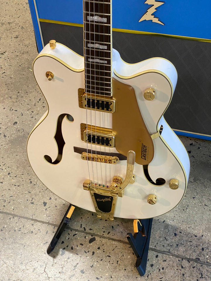 Gretsch 2018 G5422TG w/bag | White ***Pre loved***