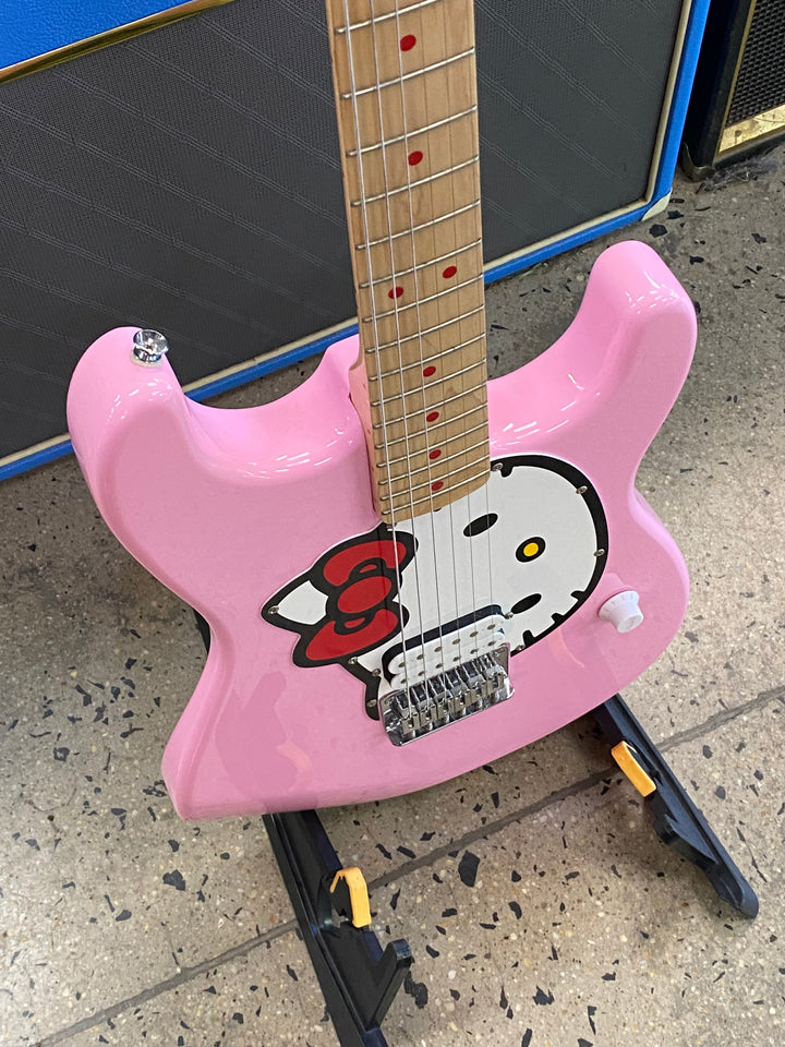 Squier 2024 Hello Kitty Strat | Pink ***pre loved***