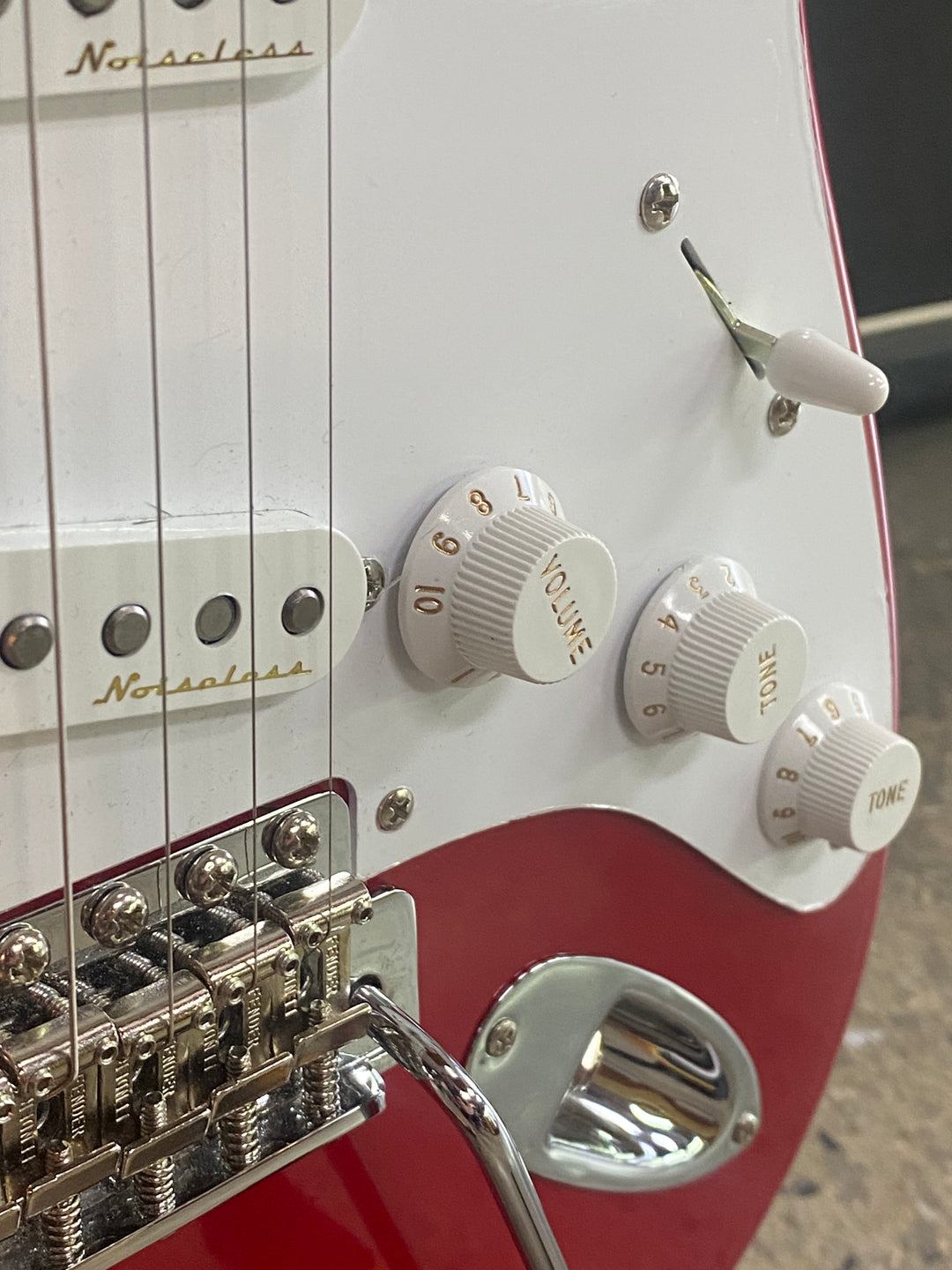 Fender USA Eric Clapton Stratocaster Maple Fingerboard Torino Red W/case ***Pre Loved***