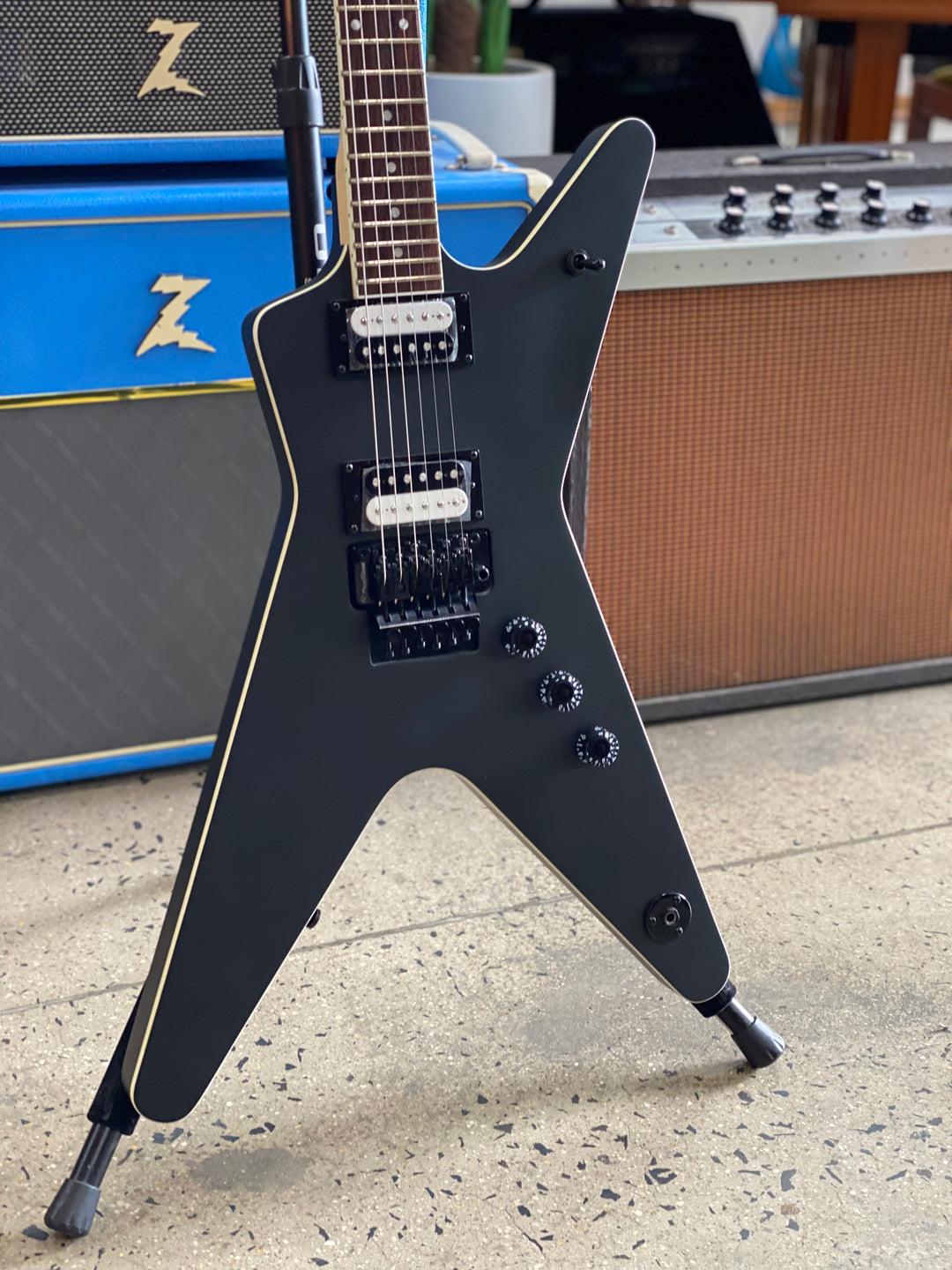 Dean Guitars MLX Floyd | Black Satin