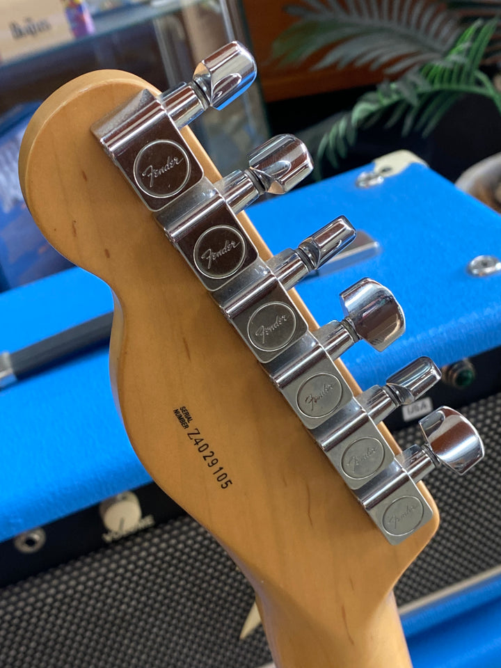 Fender USA 2004 American Series Telecaster Maple Neck Sunburst W/case ***Pre Loved***