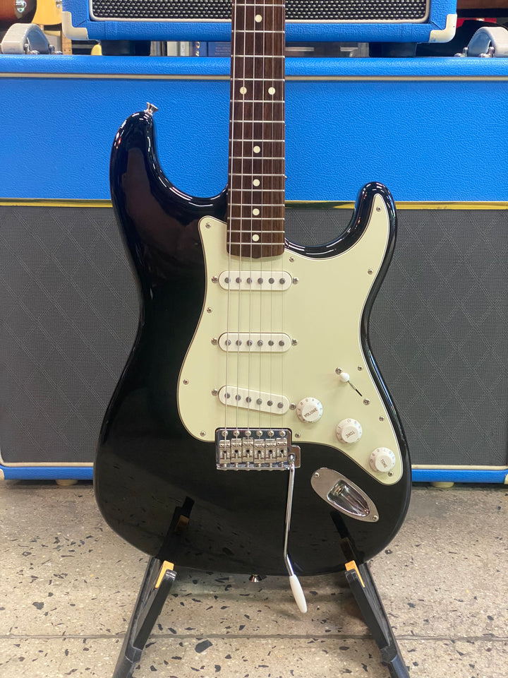 Fender MIJ 2021 Traditional 60s Stratocaster RW Fingerboard- Black W/bag ***Pre Loved***