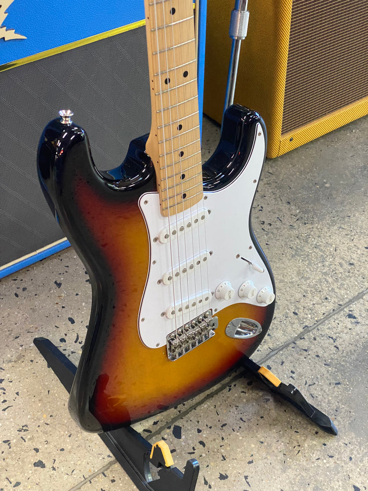 Fender MIJ ST-STD '95-96 Strat 3 Tone Sunburst ***Pre Loved***