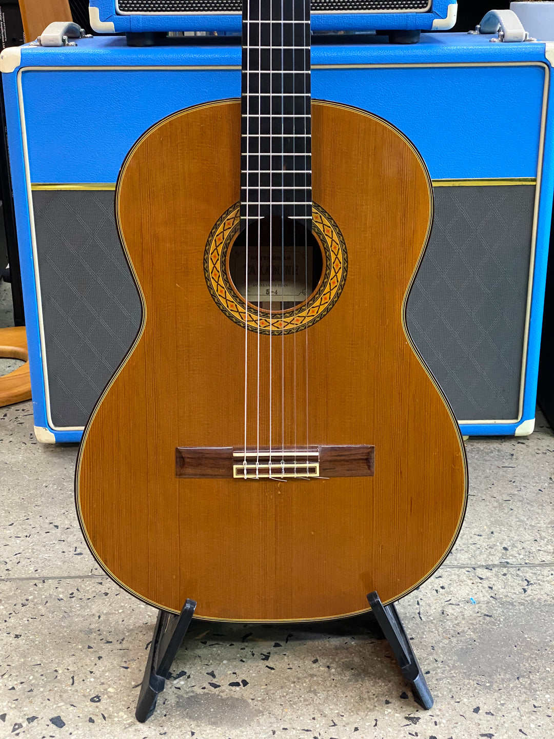 Takamine 1996 Classical Guitar 5-4 w/case ***pre loved***
