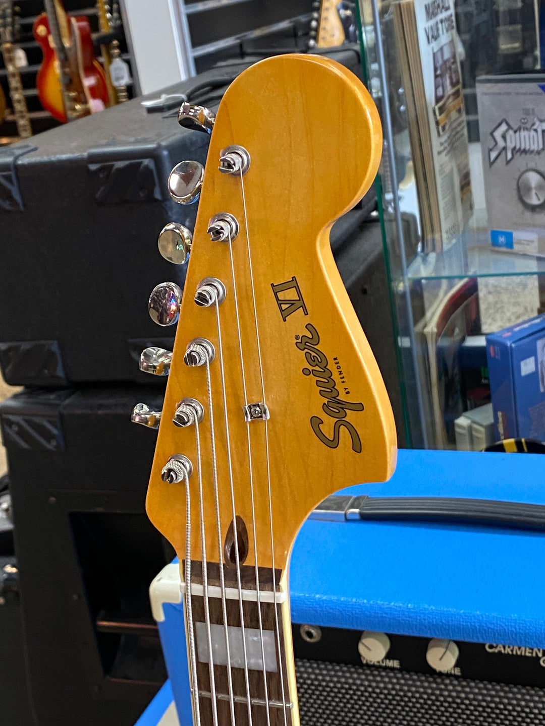 Squier 2023 Classic Vibe Bass VI w/gator Bag | Sunburst ***pre loved***
