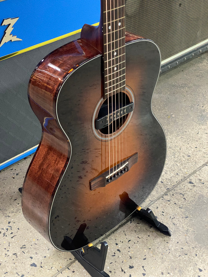 Cort L300V-F-SB  Acoustic Guitar Sunburst W/pickup W/case ***Pre Loved***