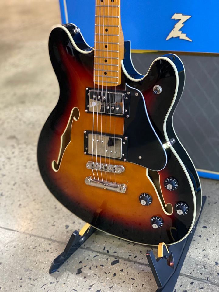 Squier Classic Vibe 2021 Starcaster 3-Color Sunburst ***pre loved***