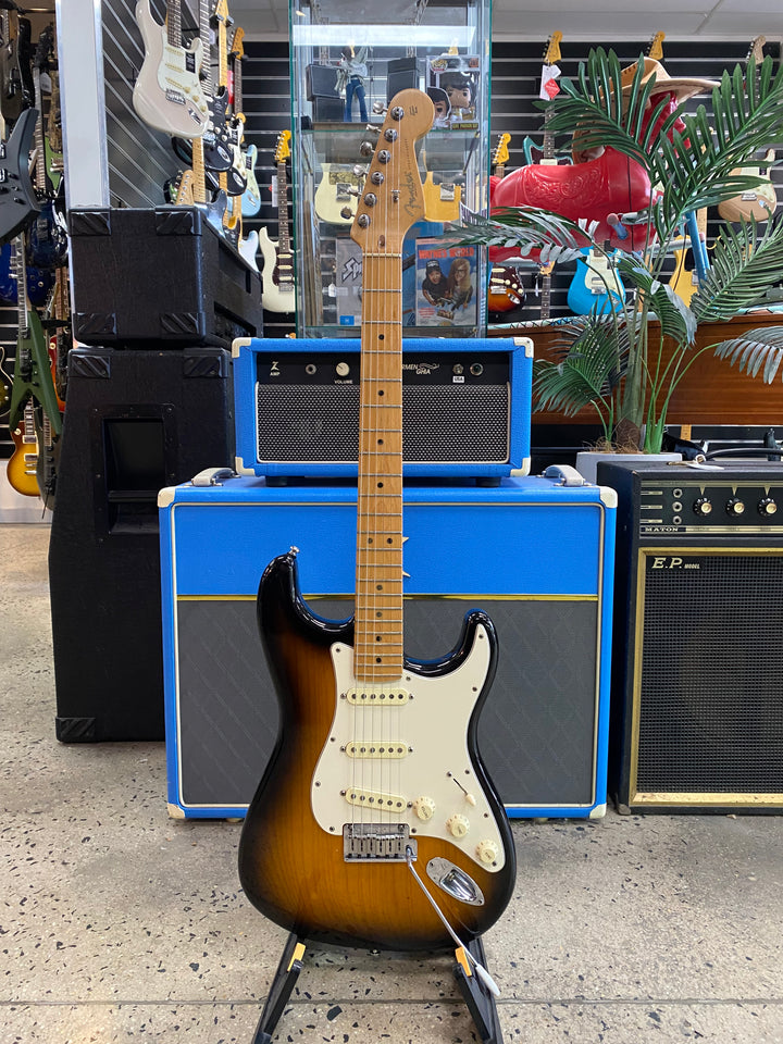 Fender 2001 American Standard Stratocaster Maple Neck 2TSB W/case **Pre Loved**