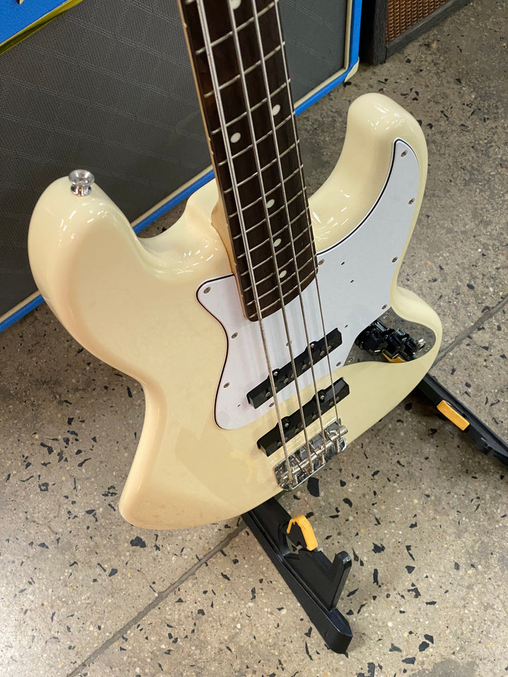 Fender 2012 MIJ Jazz Bass w/bag | White ***pre loved***