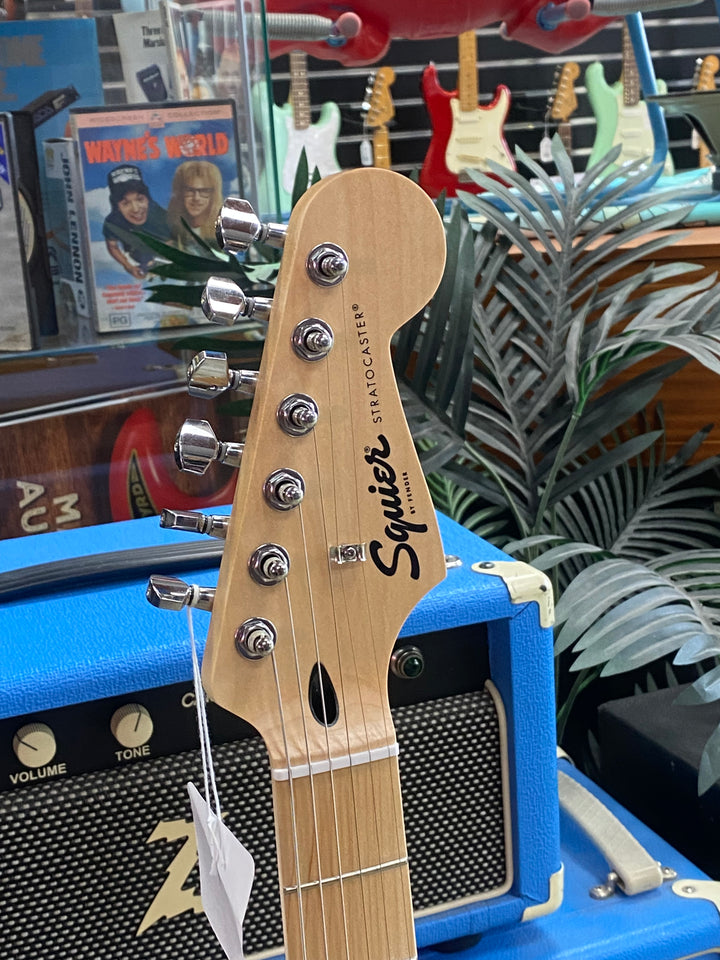 Squier By Fender FSR Sonic Strat HSS | Ultraviolet
