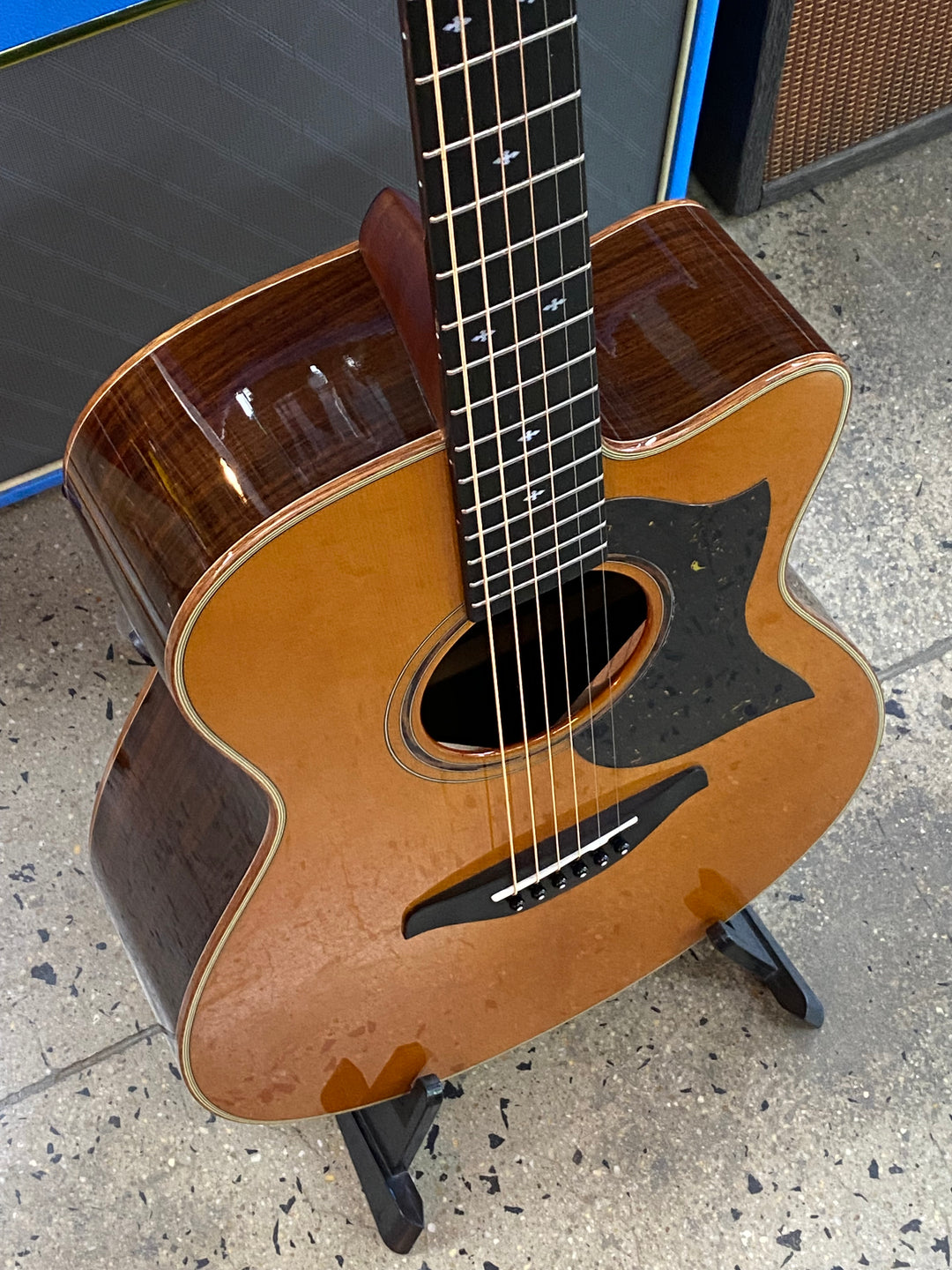 Yamaha AC5R ARE Acoustic Electric w/case ***pre loved***