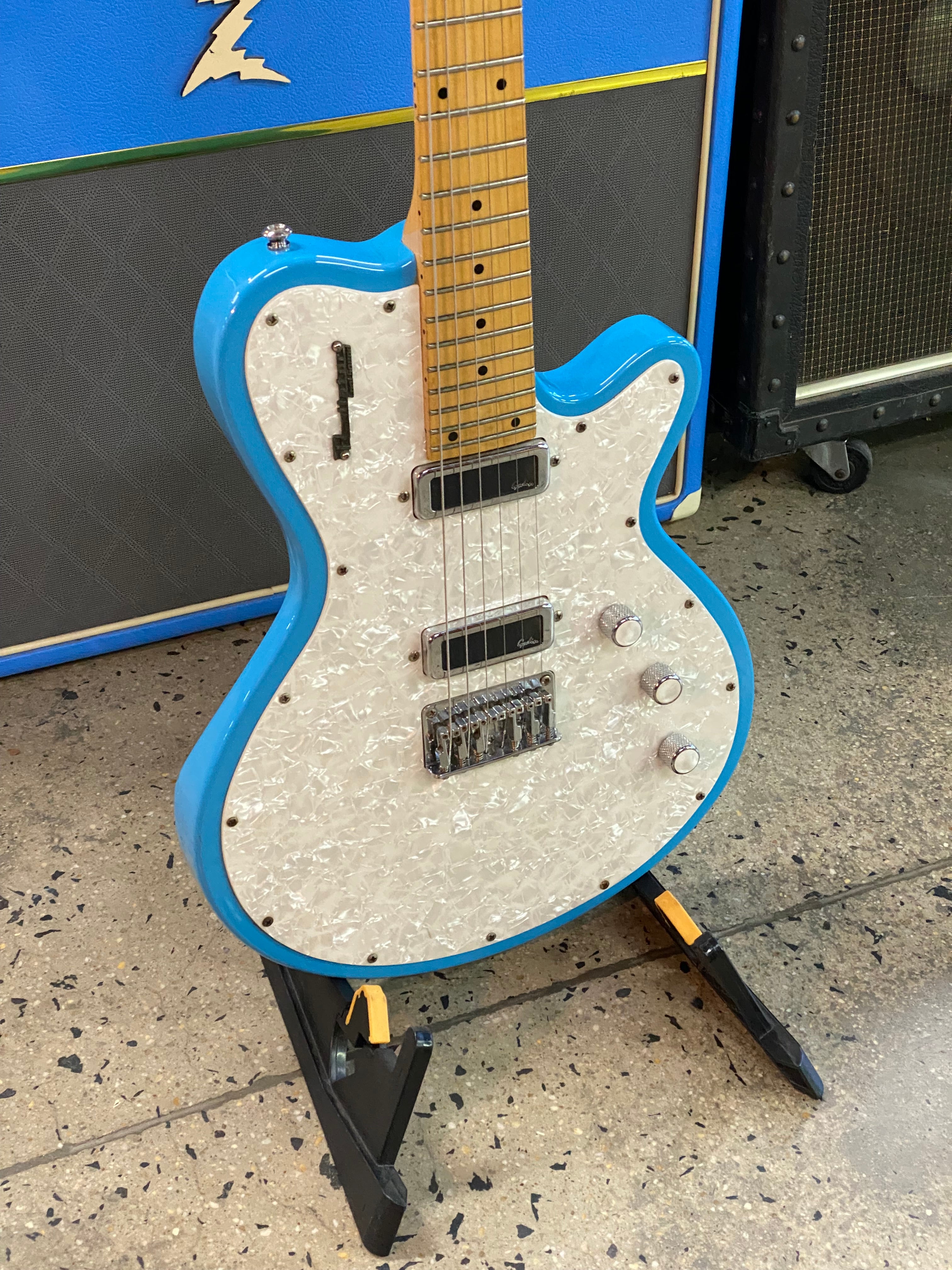 Godin Radiator | Blue ***Pre Loved*** – A&B Musical Instruments