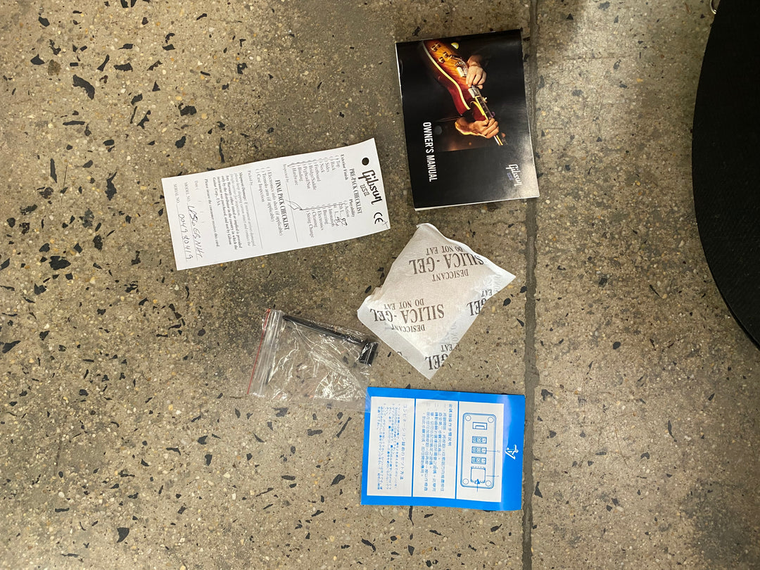 Gibson USA 2008 Les Paul Standard Ebony '60s Neck W/case ***Pre Loved***