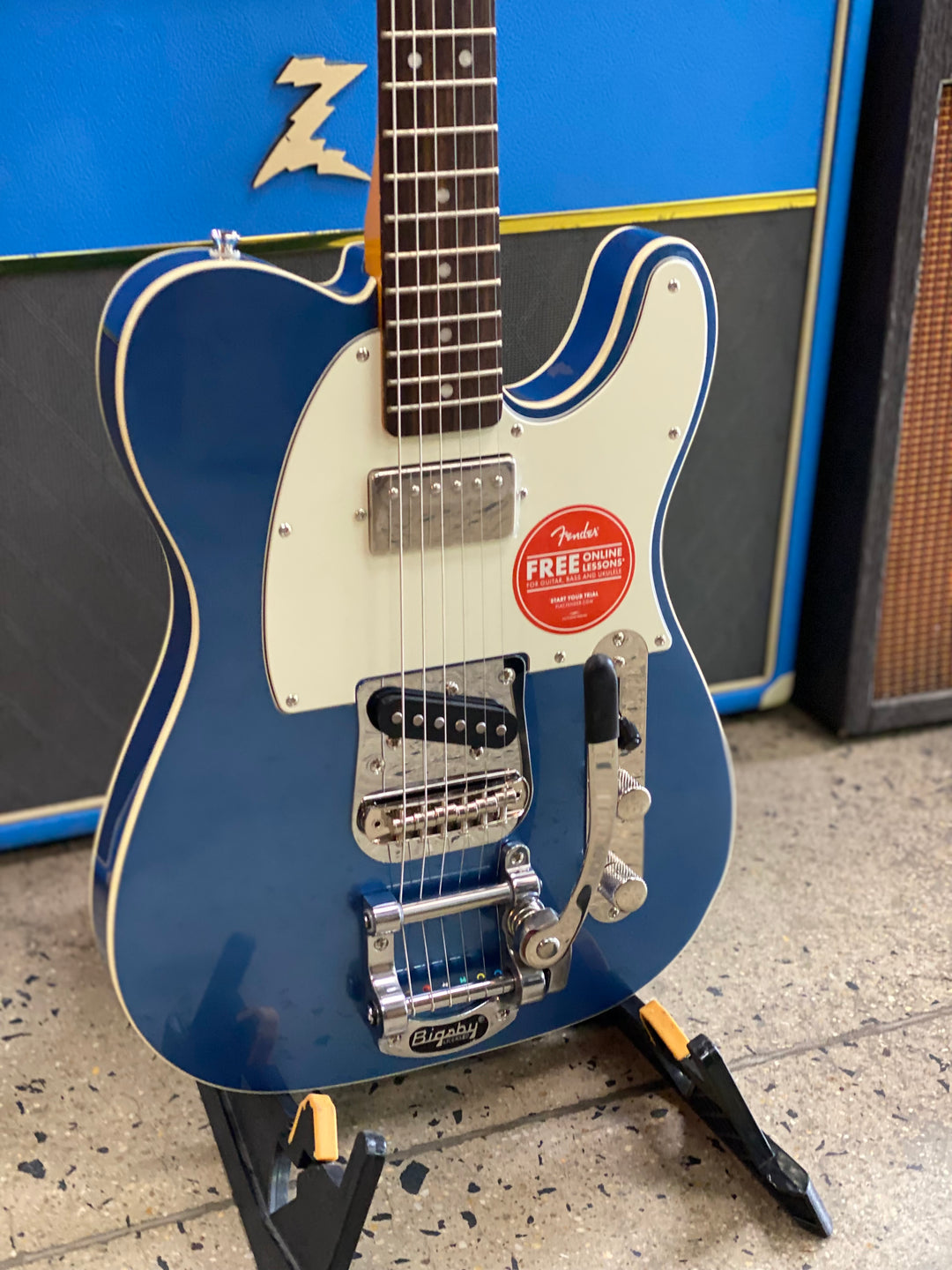 Squier Classic Vibe Custom Telecaster SH with Bigsby | Lake Placid Blue