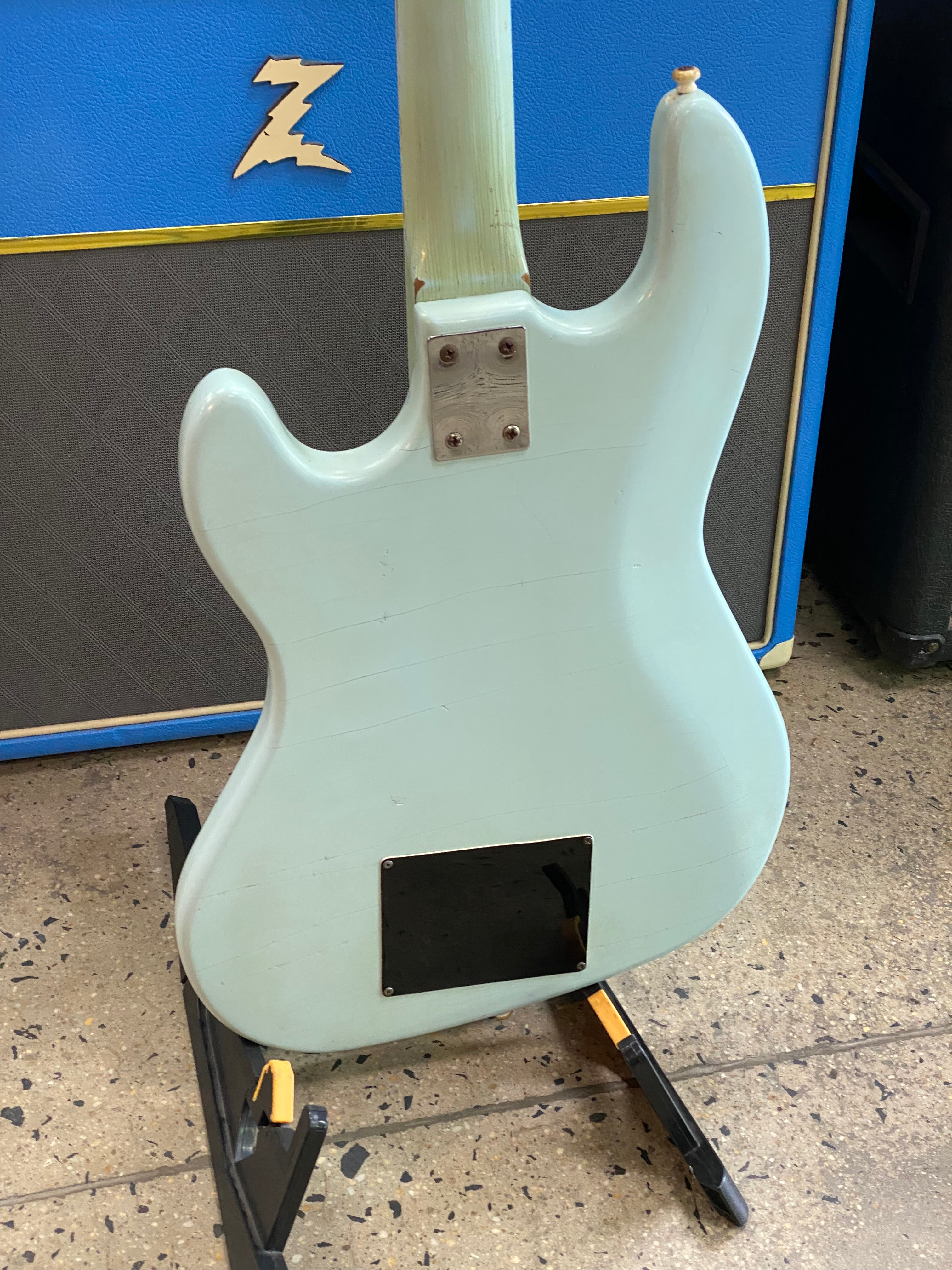 Hofner Galaxie 176 Deluxe Blue w/case ***pre loved*** – A&B