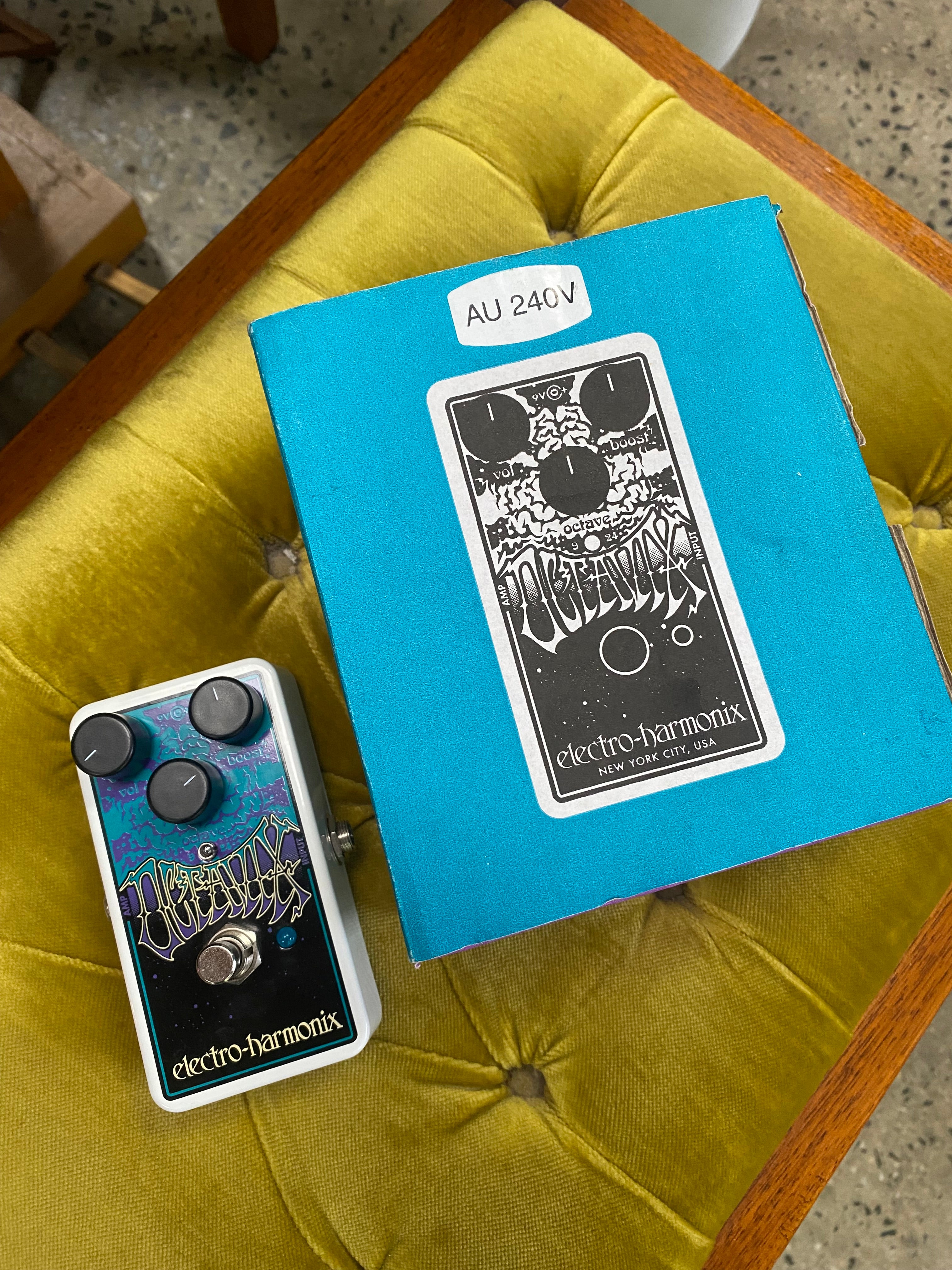 Electro Harmonix EHX Octavix Octave Fuzz Guitar Effects Pedal W
