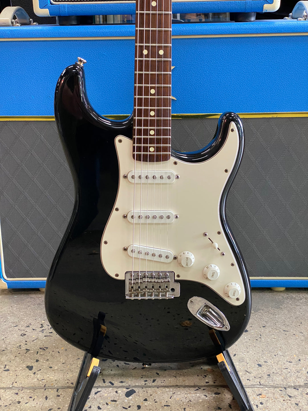 Fender 2010 Standard Mex Stratocaster RW Black W/case ***Pre Loved***