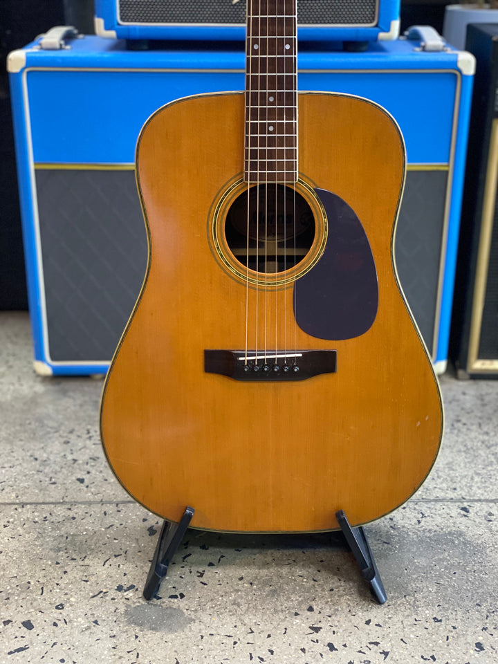 Morris W-30 Acoustic Guitar w/case ***pre loved***