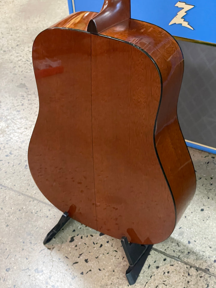 Martin Guitars USA 2003 D-18 Natural W/case ***Pre Loved***