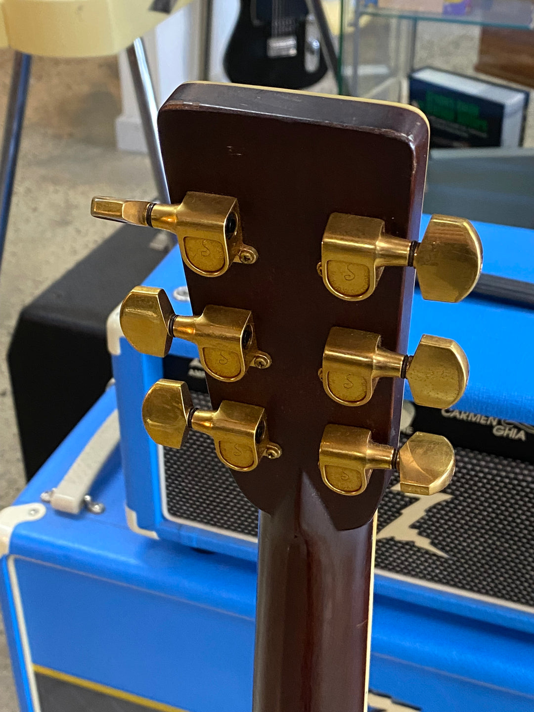 S.Yairi YD-305 Mid 70s Acoustic wcase ***pre loved***