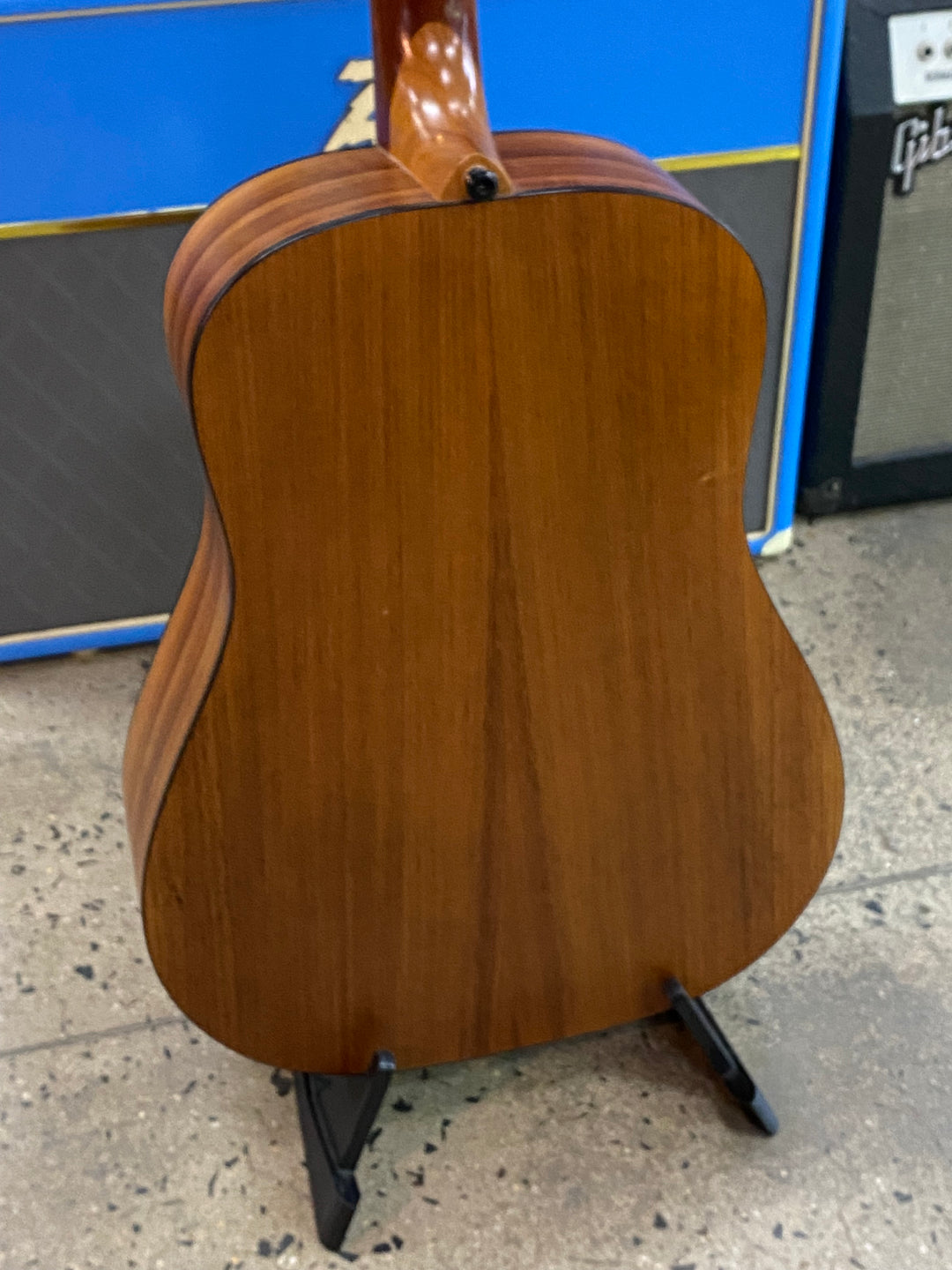 Maton Canterbury Model 2004 wcase ***pre loved***