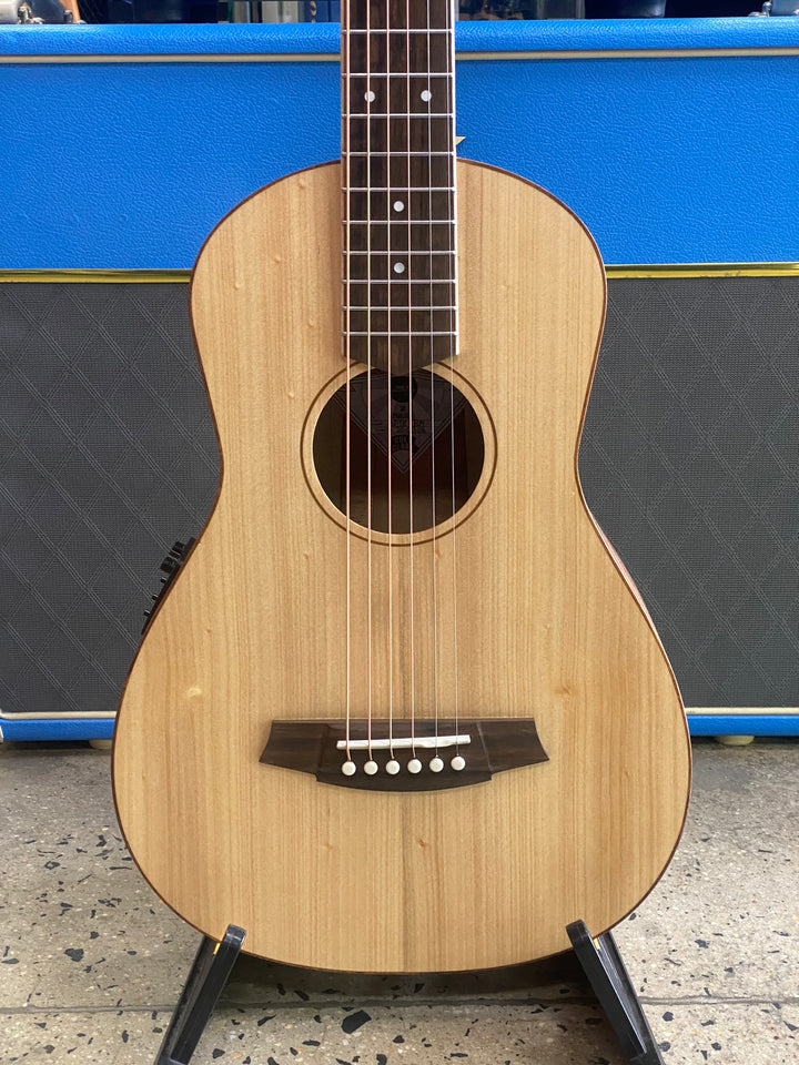 Cole Clark Studio Parlour Bunya Top Queensland Maple