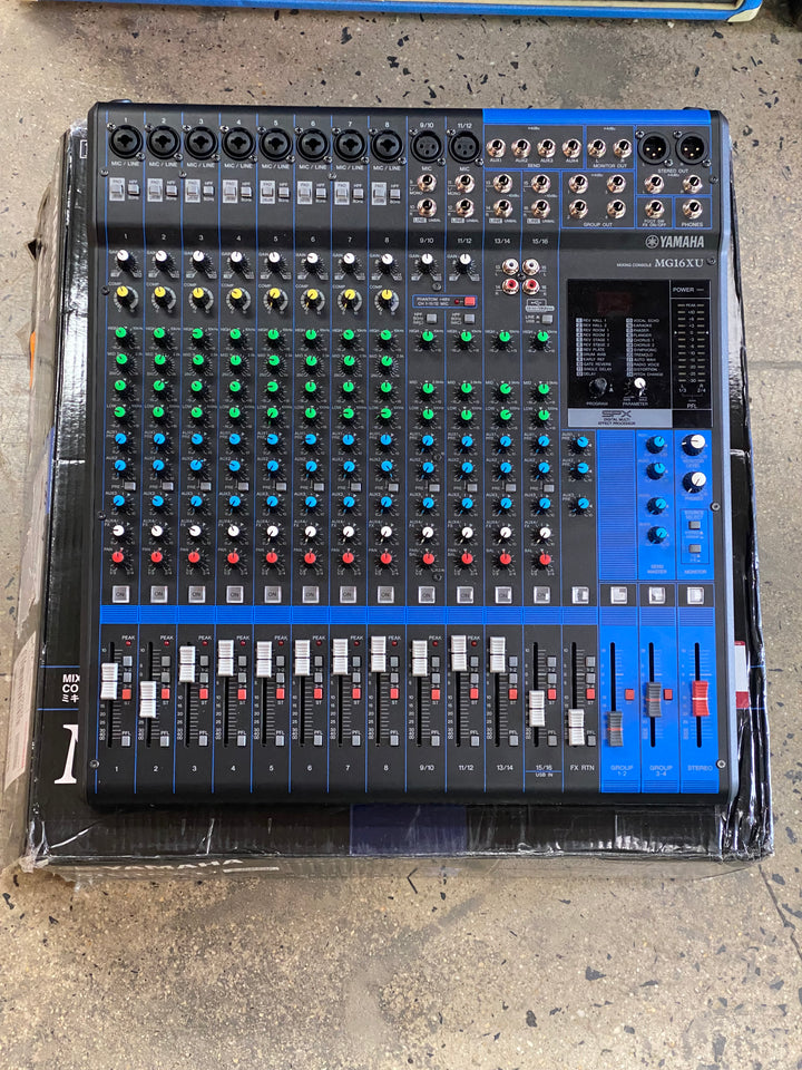 Yamaha MG16XU Mixer w/box ***pre loved***