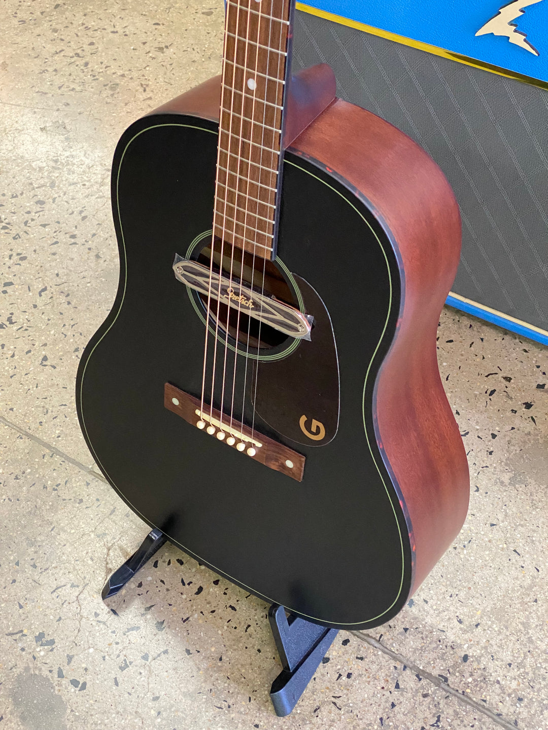 Gretsch Deltoluxe Dreadnought w/ Pickup | Black Top