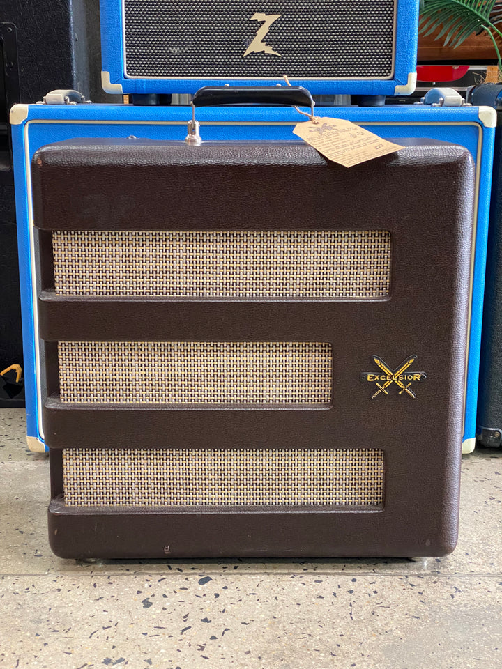 Fender Excelsior Pawn Shop Series 13-Watt 1x15" Guitar Combo W/cover ***Pre Loved***