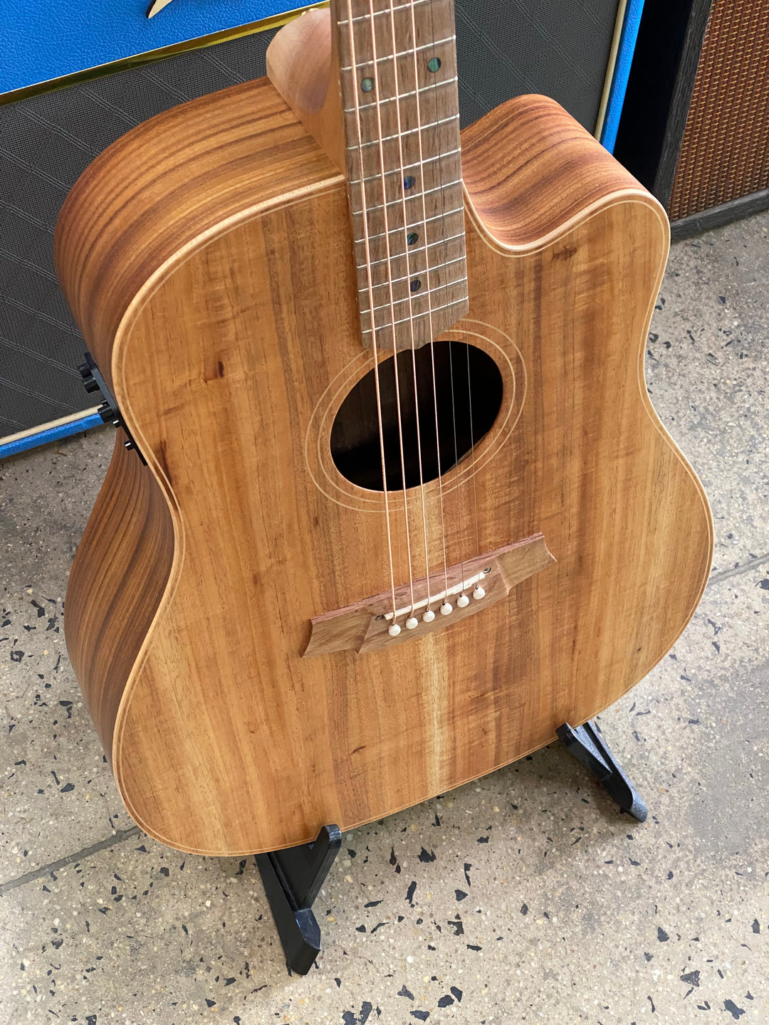 Cole Clark FL2EC All Blackwood W/case ***pre loved***