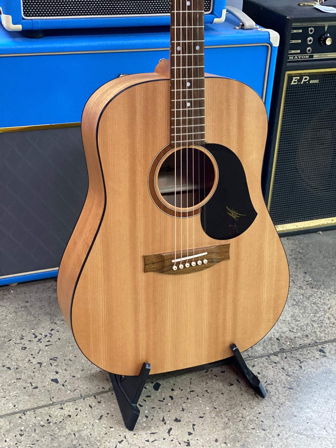 Maton S60 Acoustic Guitar w/case | Natural **pre loved**