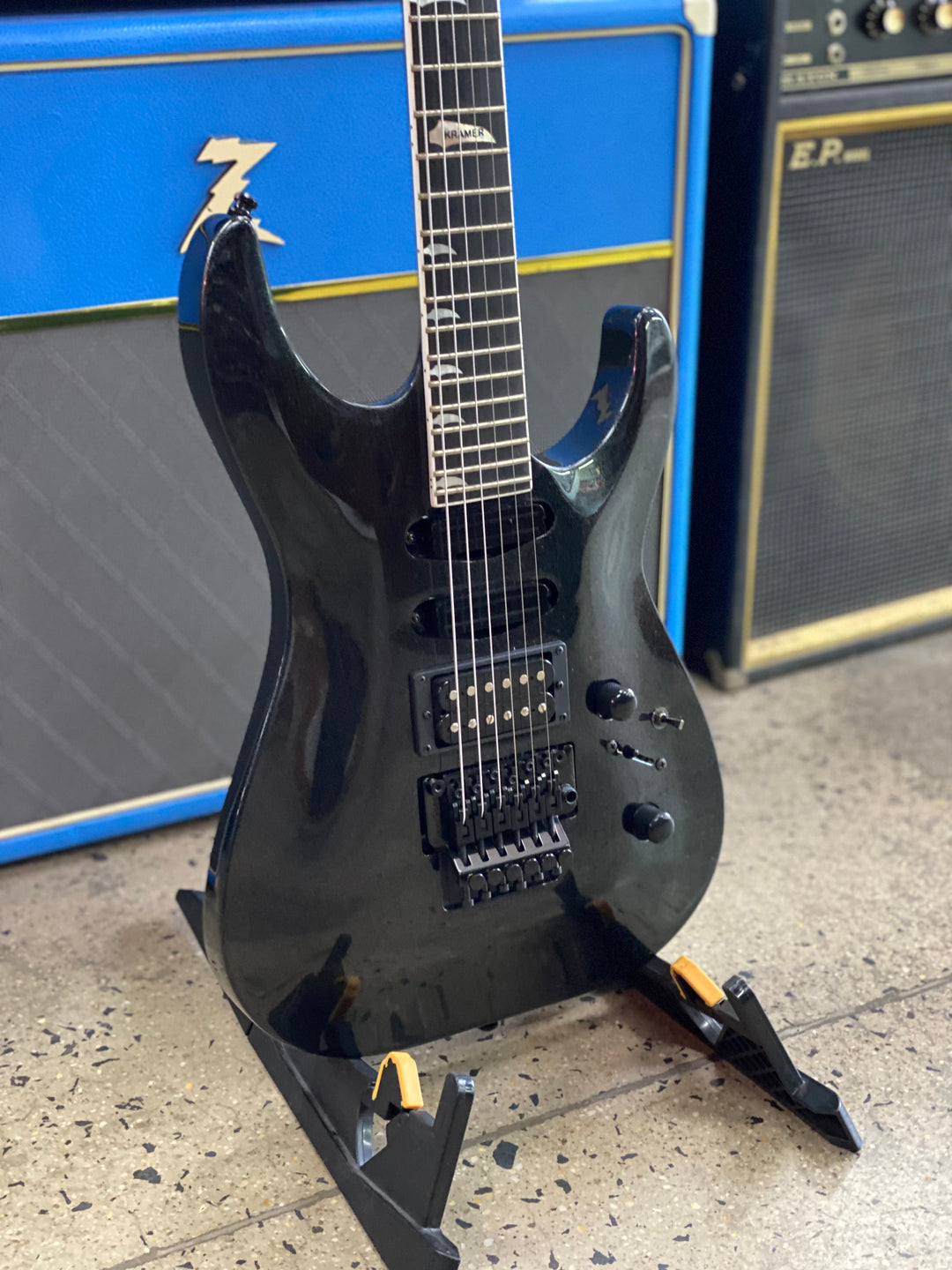 Kramer SM1 Electric w/Gator Case | Maximum Steel ***pre loved***