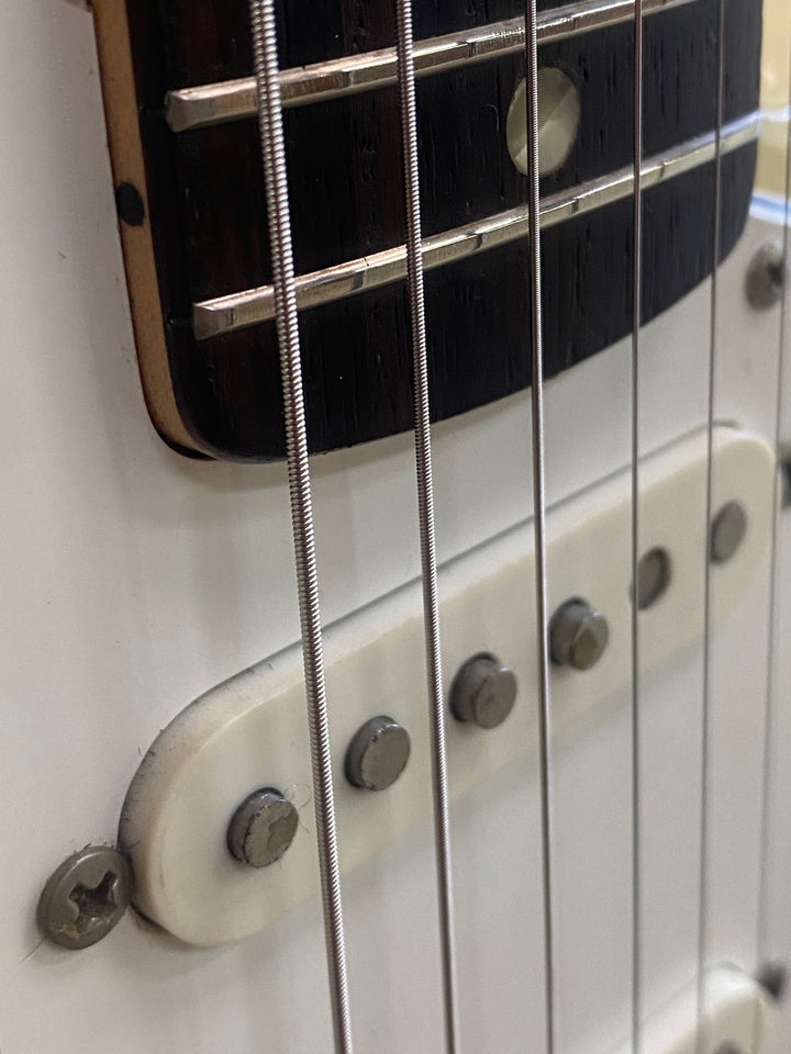 Fender USA 1972 Stratocaster Rosewood Fretboard Olympic White W/case ***Pre Loved***