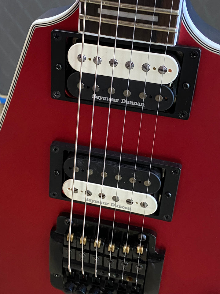 Dean Guitars V Select Series 24 Kahler | Metallic Red Satin