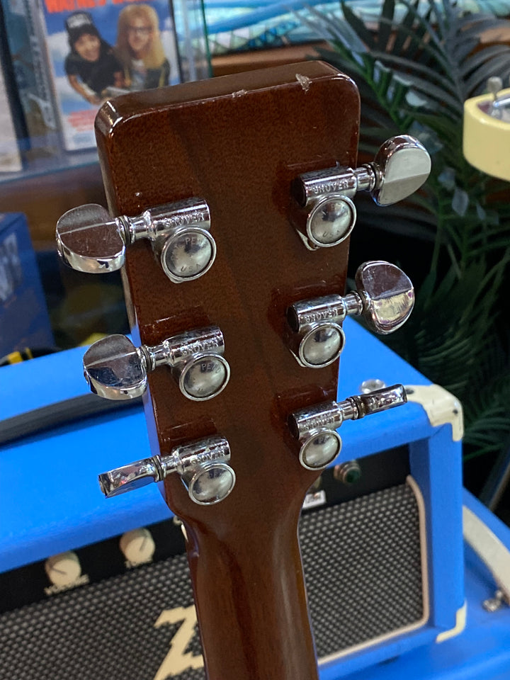 Martin USA 1972 D-18 Acoustic W/case Pre Loved