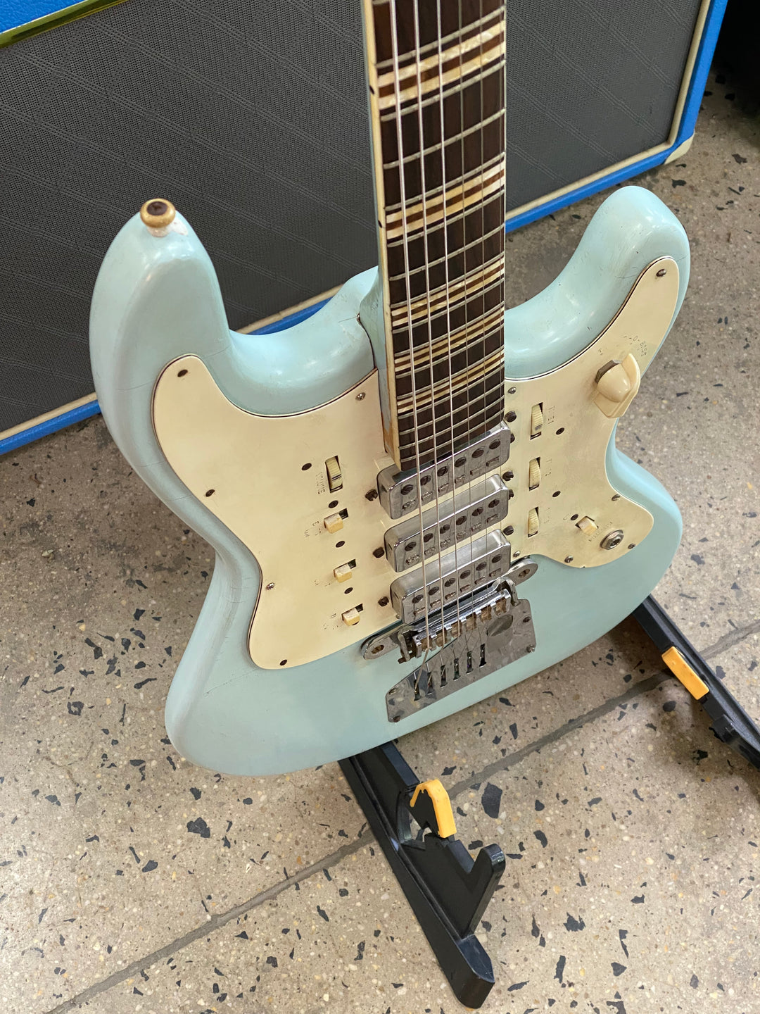 Hofner Galaxie 176 Deluxe Blue w/case ***pre loved***