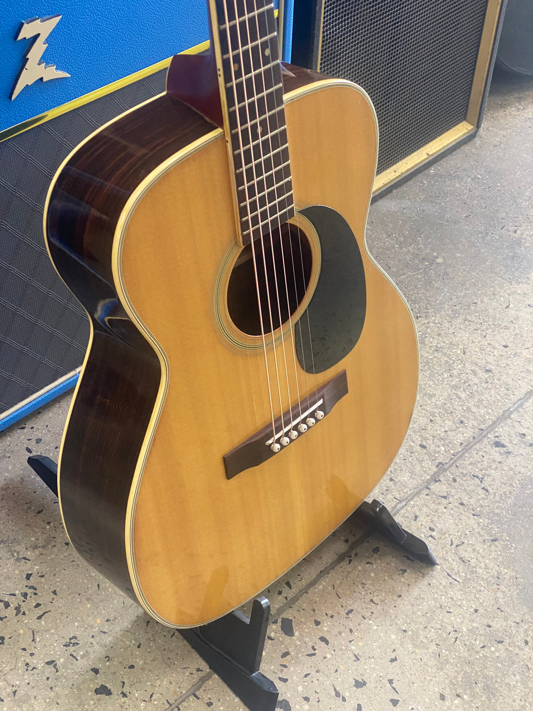 Morris 1972 F20 MIJ folk acoustic guitar Natural W/case  ***Pre Loved***