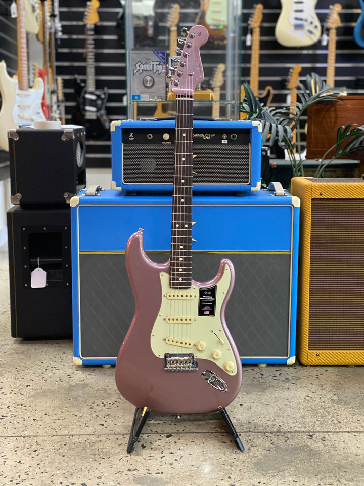 Fender DE Am Pro II Strat | Burgundy Mist Metallic