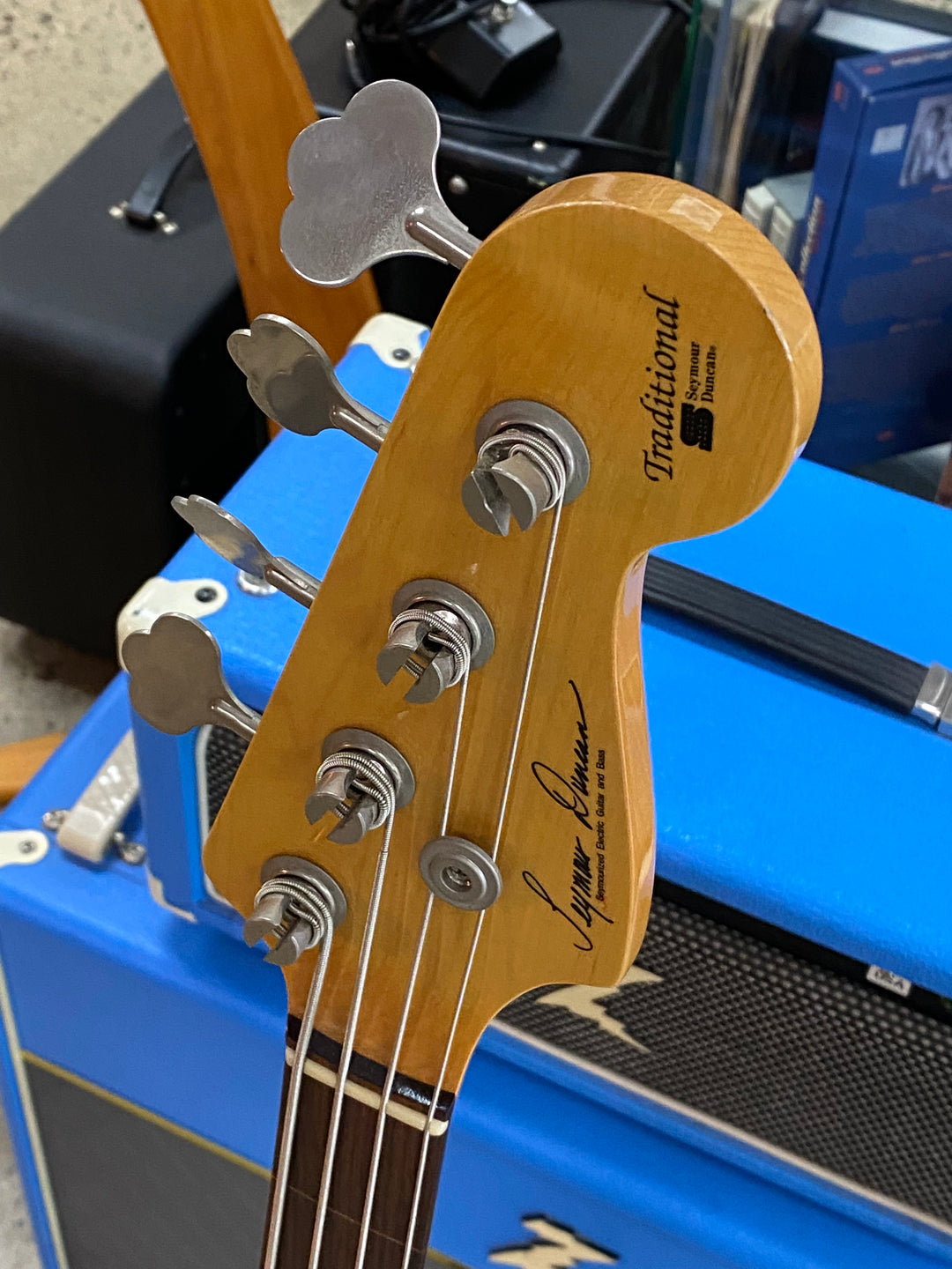 Seymour Duncan Fretless MIJ Traditional P Bass w/bag | Candy Apple Red ***pre loved***