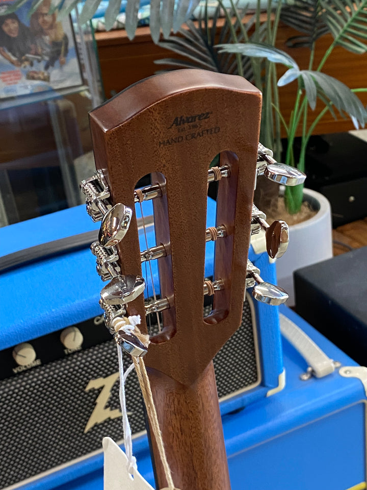 Alvarez LT66E Laureate 000 66e Acoustic /E;lectric | Daybreak