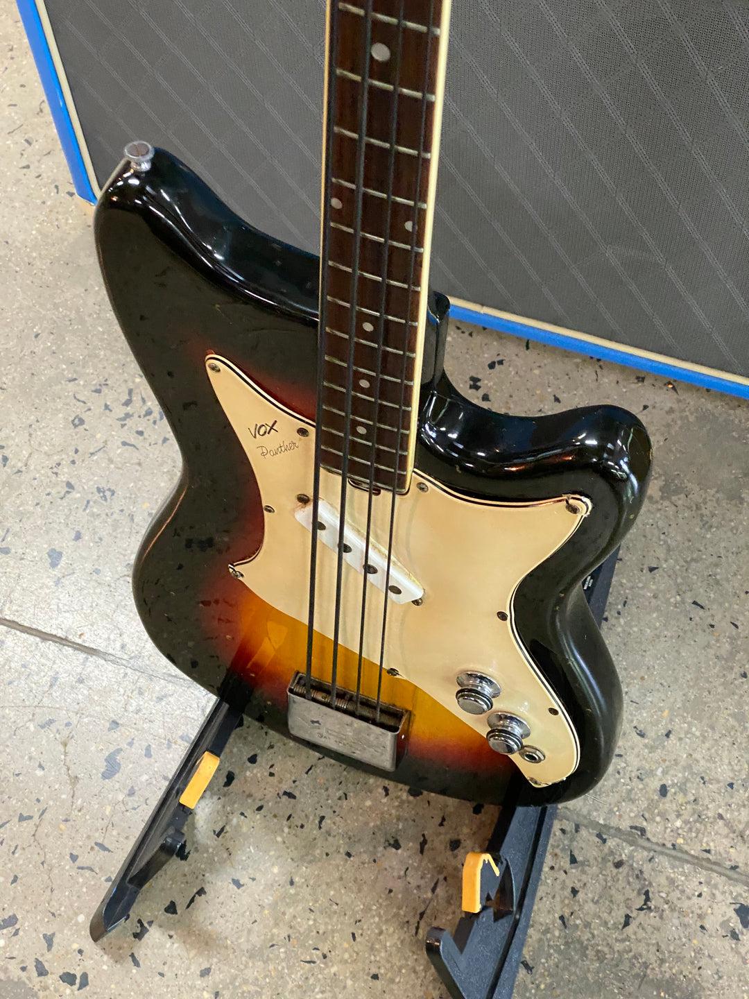 Vox 1966 Panther Bass w/case ***Pre loved***