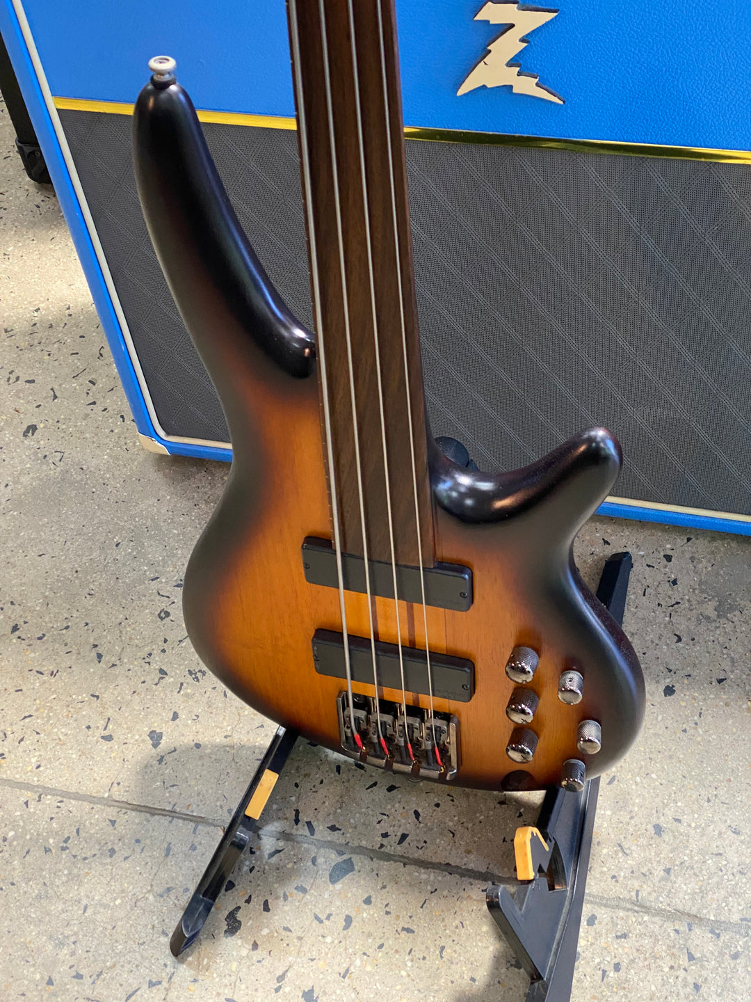Soundgear by Ibanez 2016 SRF700 Fretless w/case | Sunburst ***pre loved***