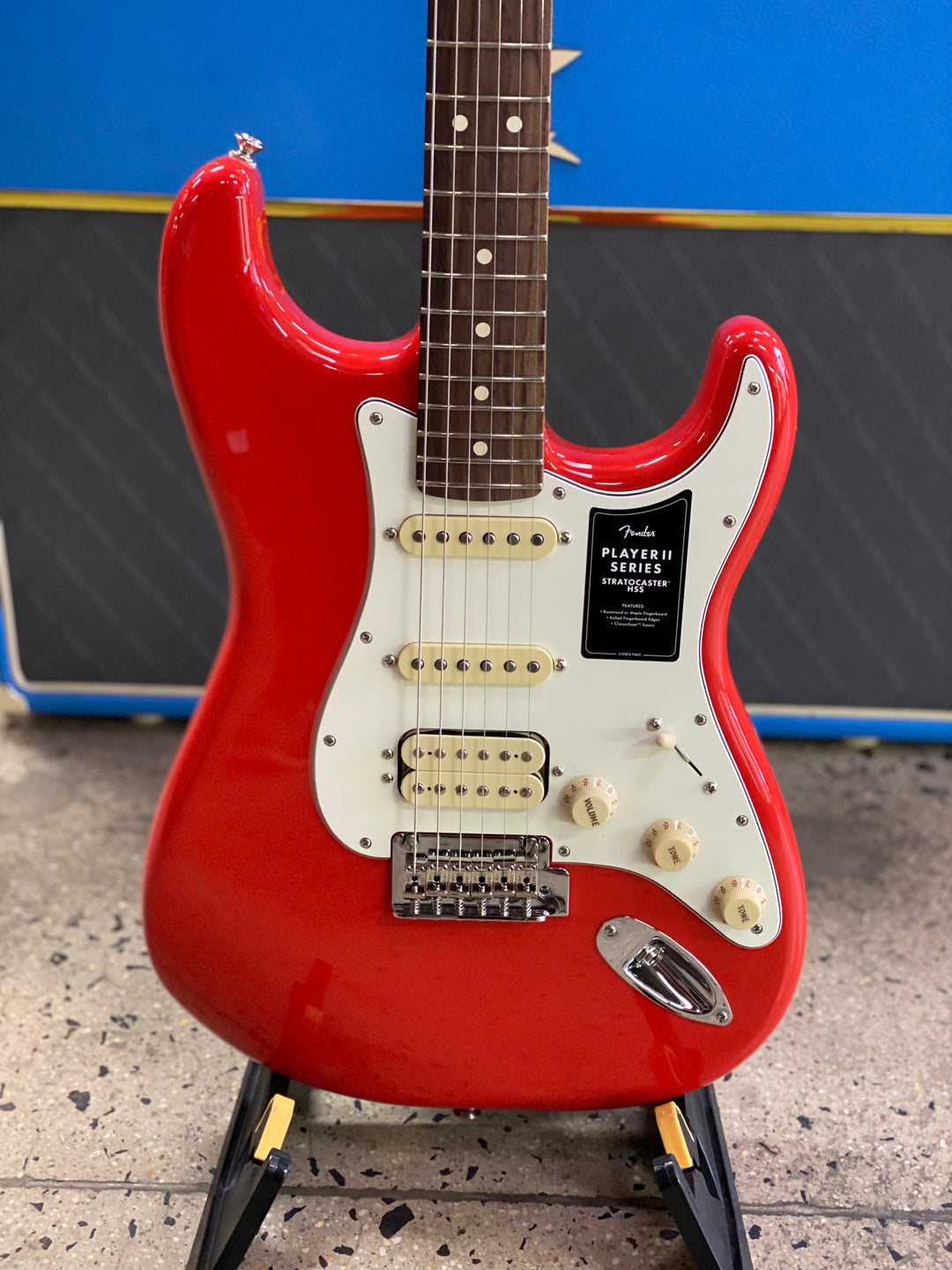 Fender  Player II Stratocaster® HSS, Rosewood Fingerboard, Coral Red
