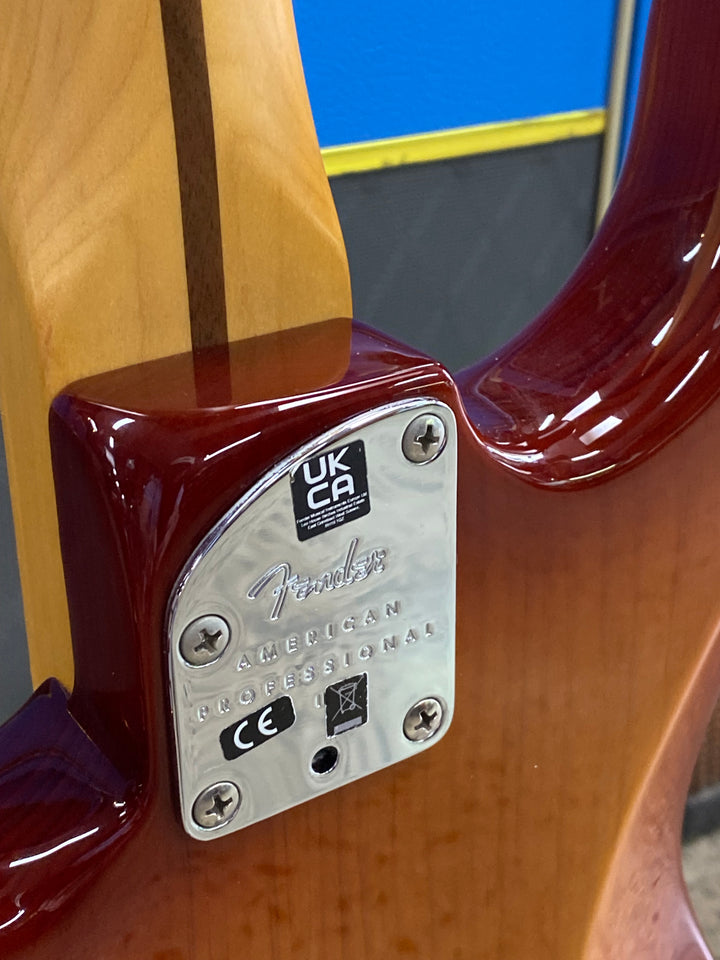 Fender 2021 American Professional II Stratocaster Sienna Sunburst W/case ***Pre Loved***