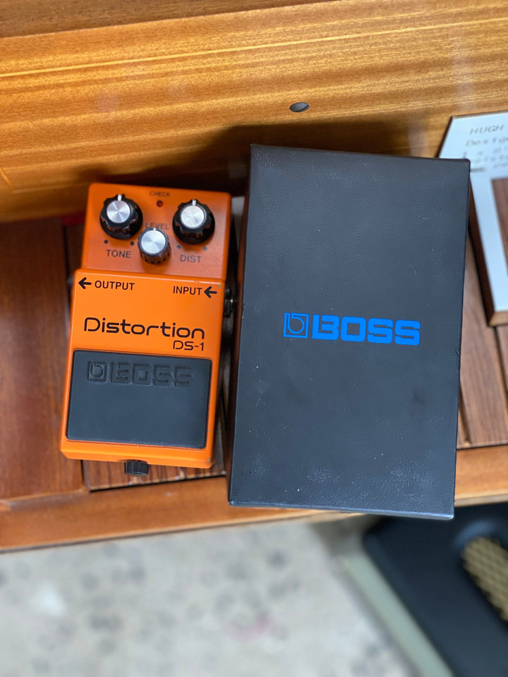 Boss DS-1 Distortion Pedal MIT w/box ***Pre Loved***